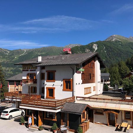 Hotel De La Poste 라 초우마츠 외부 사진